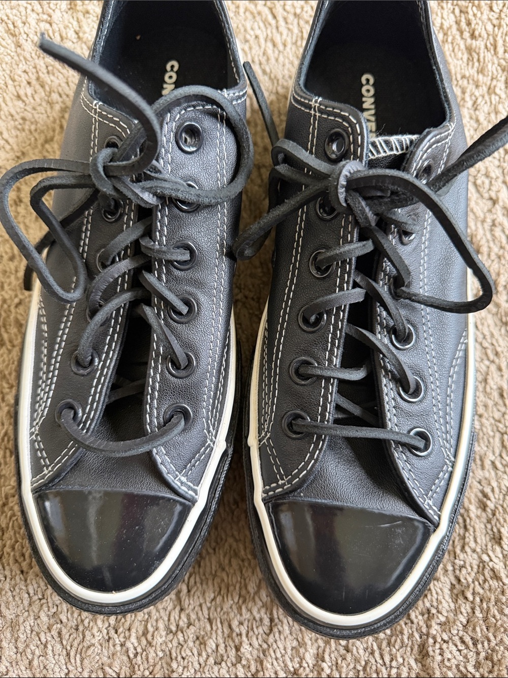 Converse Women Black Low-Top Lace-Up leather Sneakers with White Trim